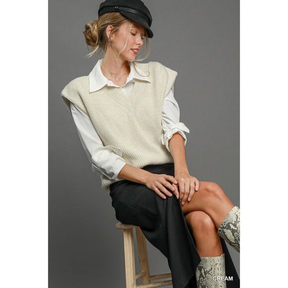 Umgee V-Neck Distinctive Shoulder Pad Detail Relaxed Fit Sweater Vest | Cream - Picture 5 of 6
